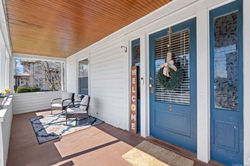 405 Homestead Ave, Maybrook, NY 12543-1503