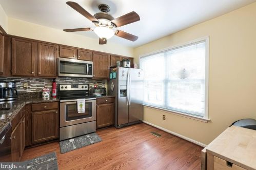 6330 Over See Ct, Springfield VA  22152-2300 exterior