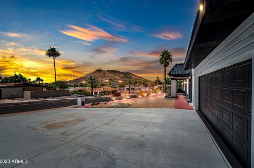 13229 8th Ave, Phoenix AZ  85029-1808 exterior