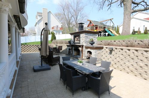 233 Darwin St, Lake Geneva WI  53147-2012 exterior