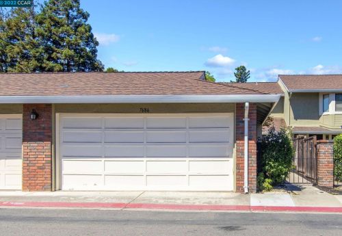 7686 Arbor Creek Cir, Pleasanton CA  94568-2264 exterior