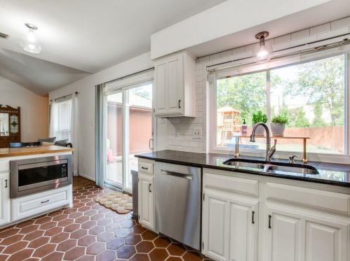 1135 Midway Dr, Richardson TX  75081-3629 exterior