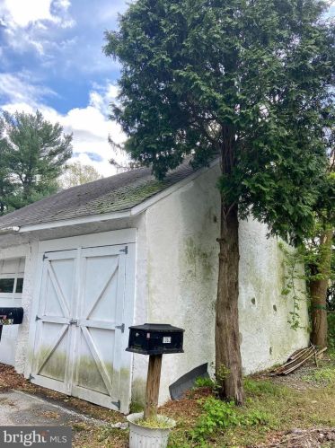 1063 Baltimore Pike, Kennett Sq, PA 19348-2245