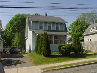 19 Oak St, Newburgh, NY 12550-4041