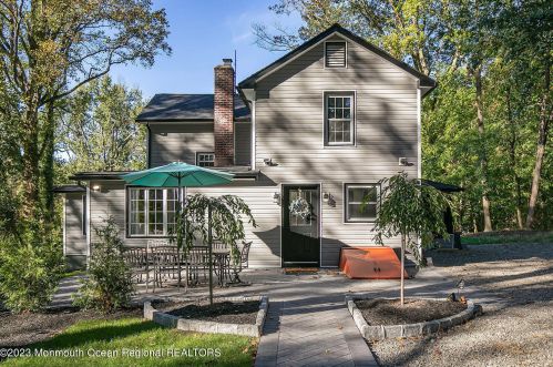 961 Front St, Tinton Falls NJ  07701-5615 exterior