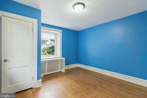 6903 Chew Ave, Philadelphia PA 19120-2211 exterior