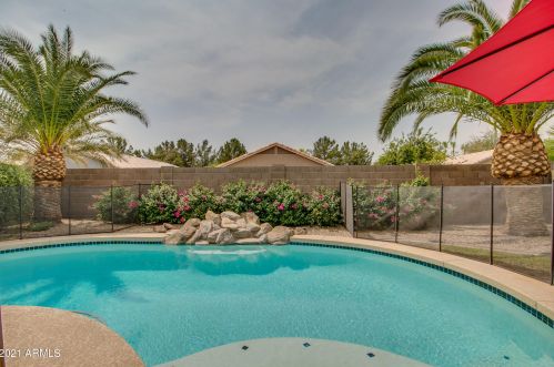 175 Gail Dr, Gilbert, AZ 85233-8534