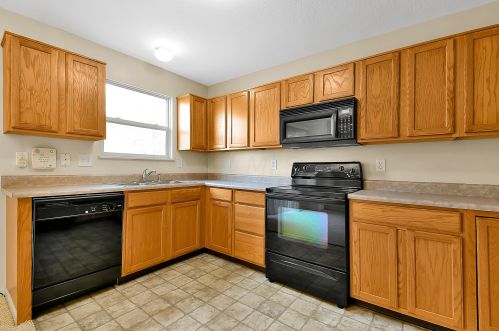 643 Keltonhurst Dr, Pataskala OH 43062-7363 exterior