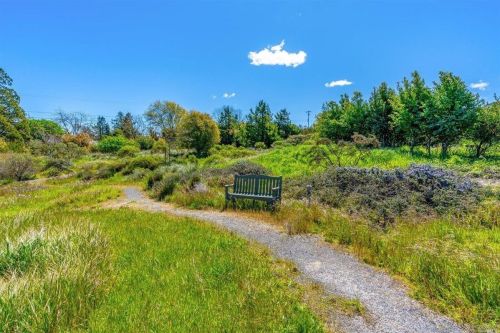 6301 Highland Pl, Sebastopol CA  95472-6100 exterior