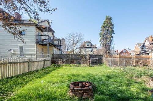 707 17th Ave, Whitaker PA  15120-2031 exterior