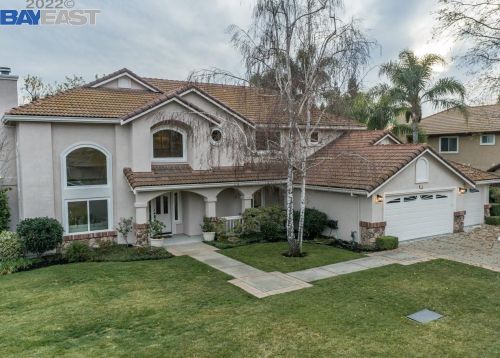 6 Courtney Ln, Danville, CA 94506-4705