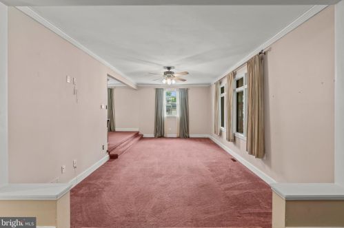 701 Parry Blvd, Riverton NJ  08077-3938 exterior