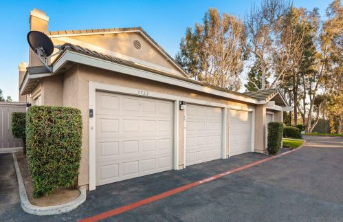 3733 Caminito Carmel Lndg, San Diego CA  92130-2517 exterior