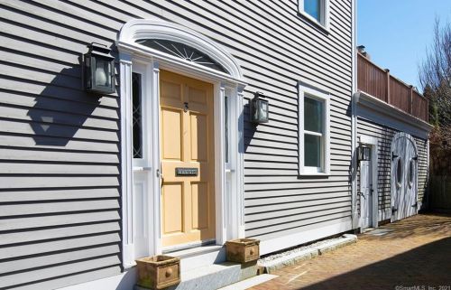 3 Ash St, Stonington CT  06378-1401 exterior