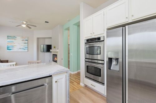 5477 Wolverine Ter, Carlsbad CA  92010-7159 exterior