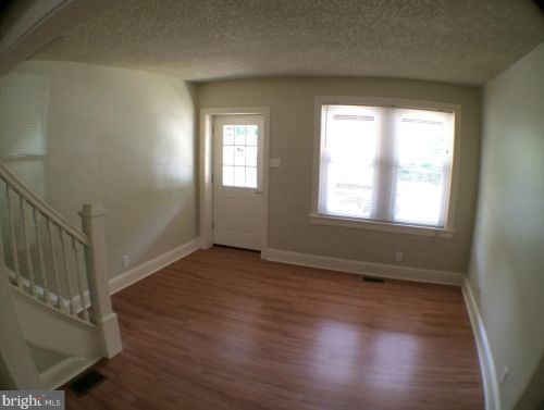 207 County Line Rd, Ardmore PA  19003-2701 exterior