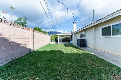 6155 Goshen St, Simi Valley CA 93063-3723 exterior