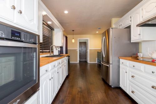 4121 Midnight Dr, Plano TX  75093-3829 exterior