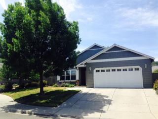 175 Carolyne Ct, Talent, OR