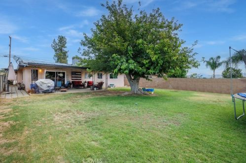 319 Mckelvey Ave, Bakersfield CA 93308-1287 exterior