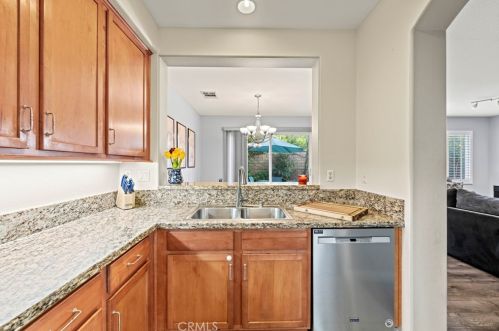 23860 Toscana Dr, Santa Clarita CA  91354-3015 exterior