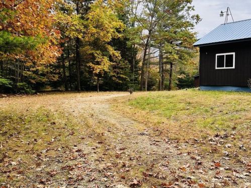 250 Gulf Rd, Northwood NH  03261-4003 exterior