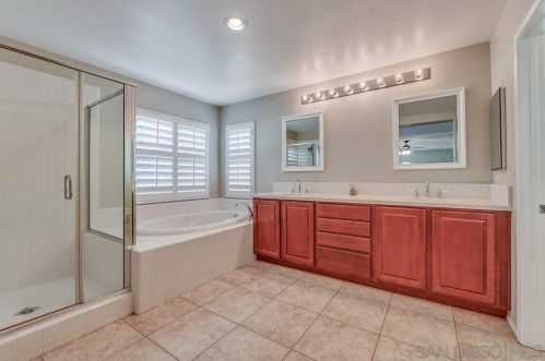 32758 Stonefield Ln, Temecula CA  92592-7207 exterior