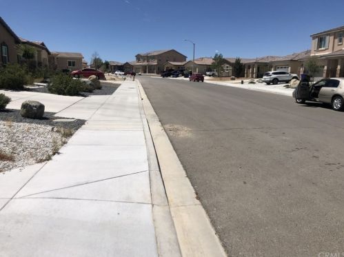 16252 Gibson St, Victorville CA  92394-2517 exterior