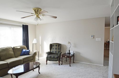 425 Geron Dr, Springfield OH 45505-2803 exterior