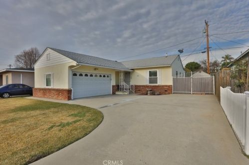 11715 Loch Lomond Dr, Whittier, CA 90606-2002