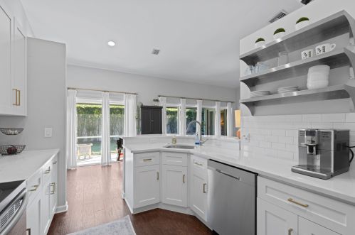 3730 Riverside Way, Delray Beach, FL 33445-1284