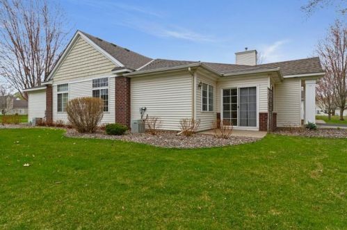 1765 Cedar Ln, Saint Paul, MN 55110-6200