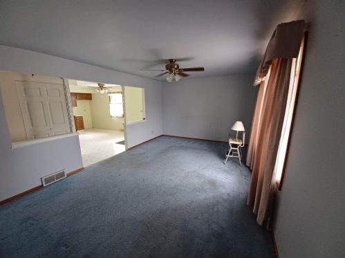 9118 Florence Dr, Sturtevant, WI 53177-1940
