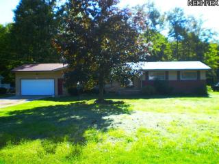 5510 Lakeview Rd, Mecca, OH 44410-9555