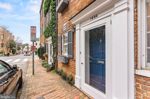 1604 32nd St, Washington, DC 20007-2930