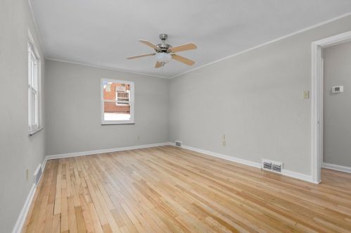 2457 Allender Ave, Pittsburgh, PA 15220-3905