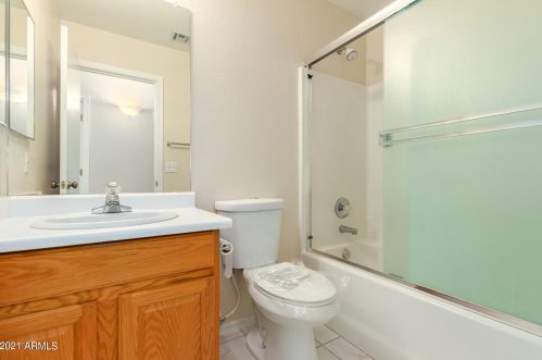 4138 Cactus Wren Dr, Phoenix AZ 85051-8186 exterior