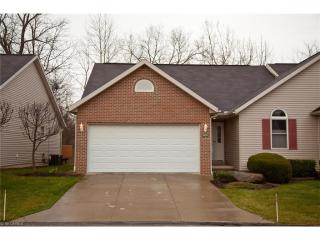 1425 Waters Edge Dr, Akron, OH 44313-8827