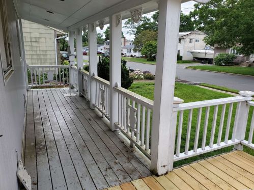 28 43rd St, Islip Manor NY  11751-1306 exterior