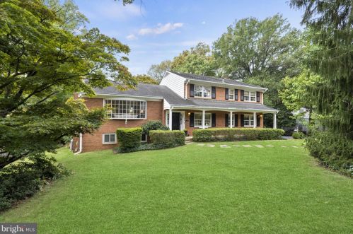 3020 Aspen Ln, Falls Church, VA 22042-3104