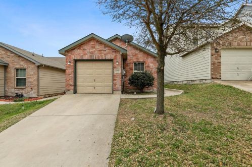 10755 Deauville Dr, Fort Worth, TX 76108-4629