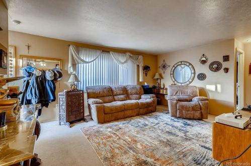 9132 Perry St, Westminster CO 80031-6430 exterior