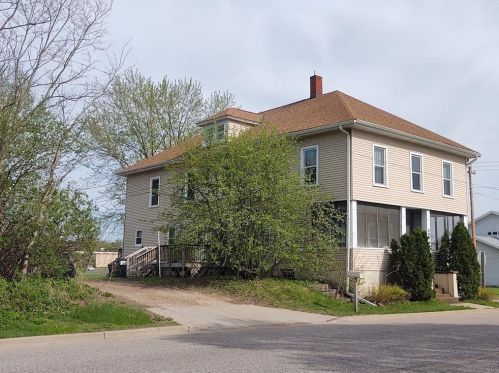 604 Main St, Crescent, WI 54727-9503