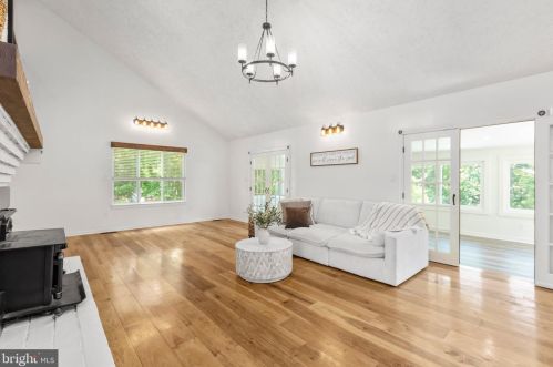 340 Land Or Dr, Ruther Glen VA  22546-1240 exterior
