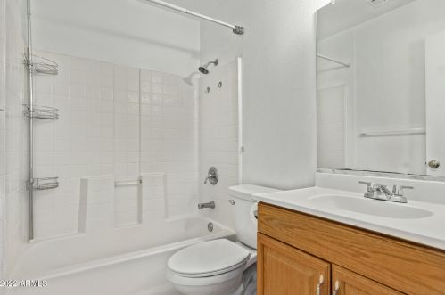 2953 Bluefield Ave, Phoenix AZ 85032-1441 exterior