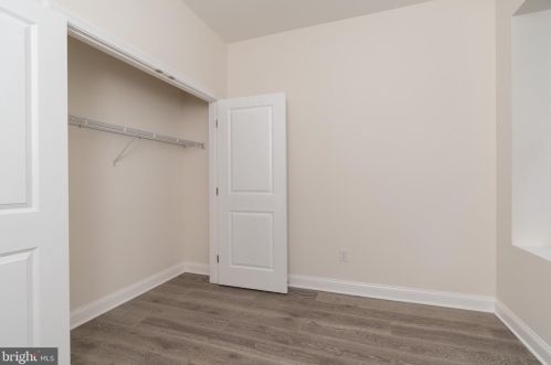 624 Kenyon St, Washington DC  20010-2910 exterior