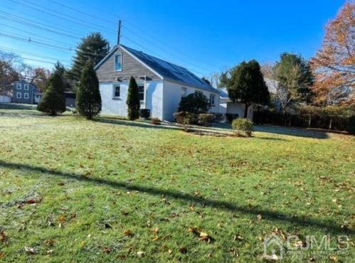 227 Dunhams Corner Rd, East Brunswick NJ  08816-3415 exterior