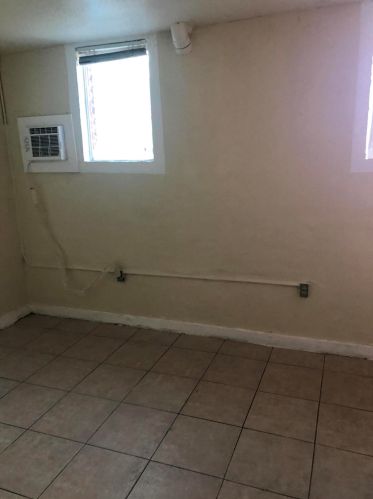 433 9th St, Fort Pierce, FL 34950-2956