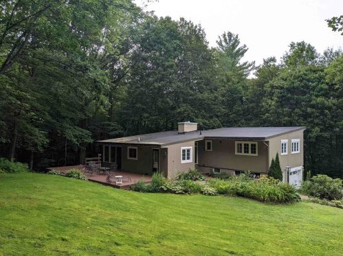 15 Juniper Hl, Unity NH  03743-3219 exterior