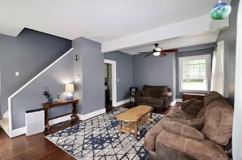 41 Edmund St, Manchester, CT 06040-3811